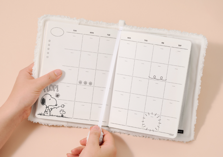 [Peanuts] Peanuts Snoopy Soft Furry Diary + Cover Set – 2026 Planner, Brand New